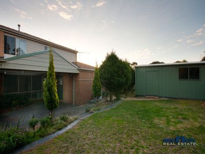 36 Lake View Drive, Narre Warren South
