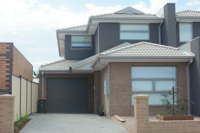 52 Roberts Road, Airport West