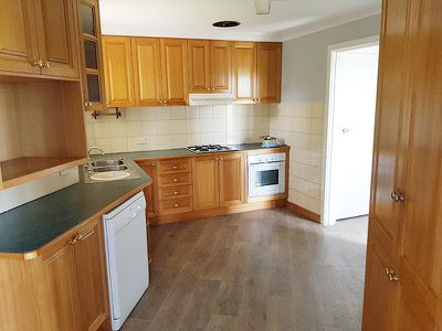 12 Medway St, Blayney