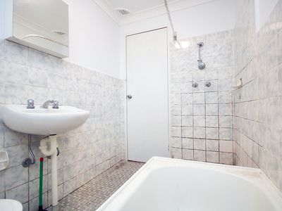 1 / 49 Colin Street, Lakemba