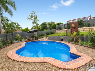 10 Garnet Court, Kenmore