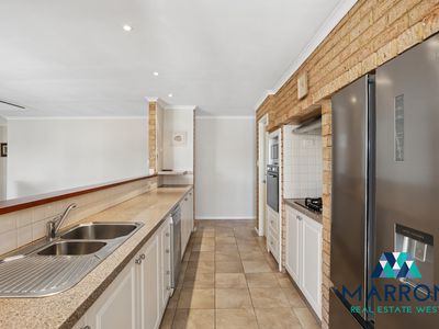12 Bindoo Rise, Woodvale