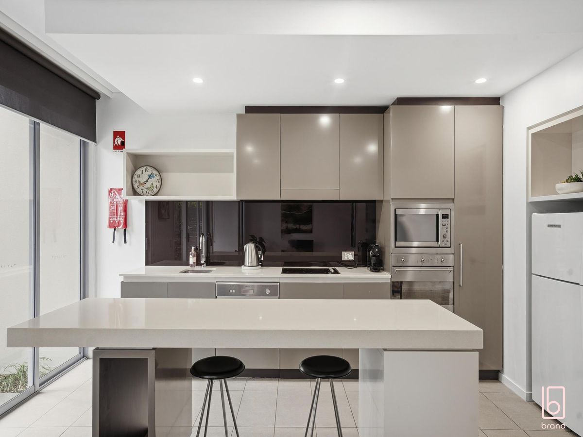 1005 / 3 Birkdale Place, Magenta