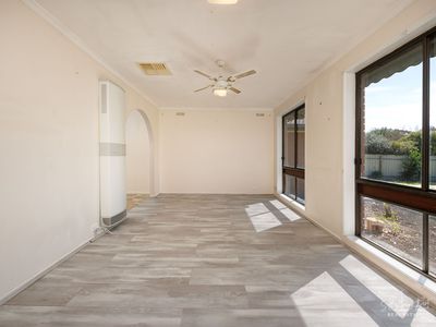 8 WIRILDA CLOSE, Wodonga