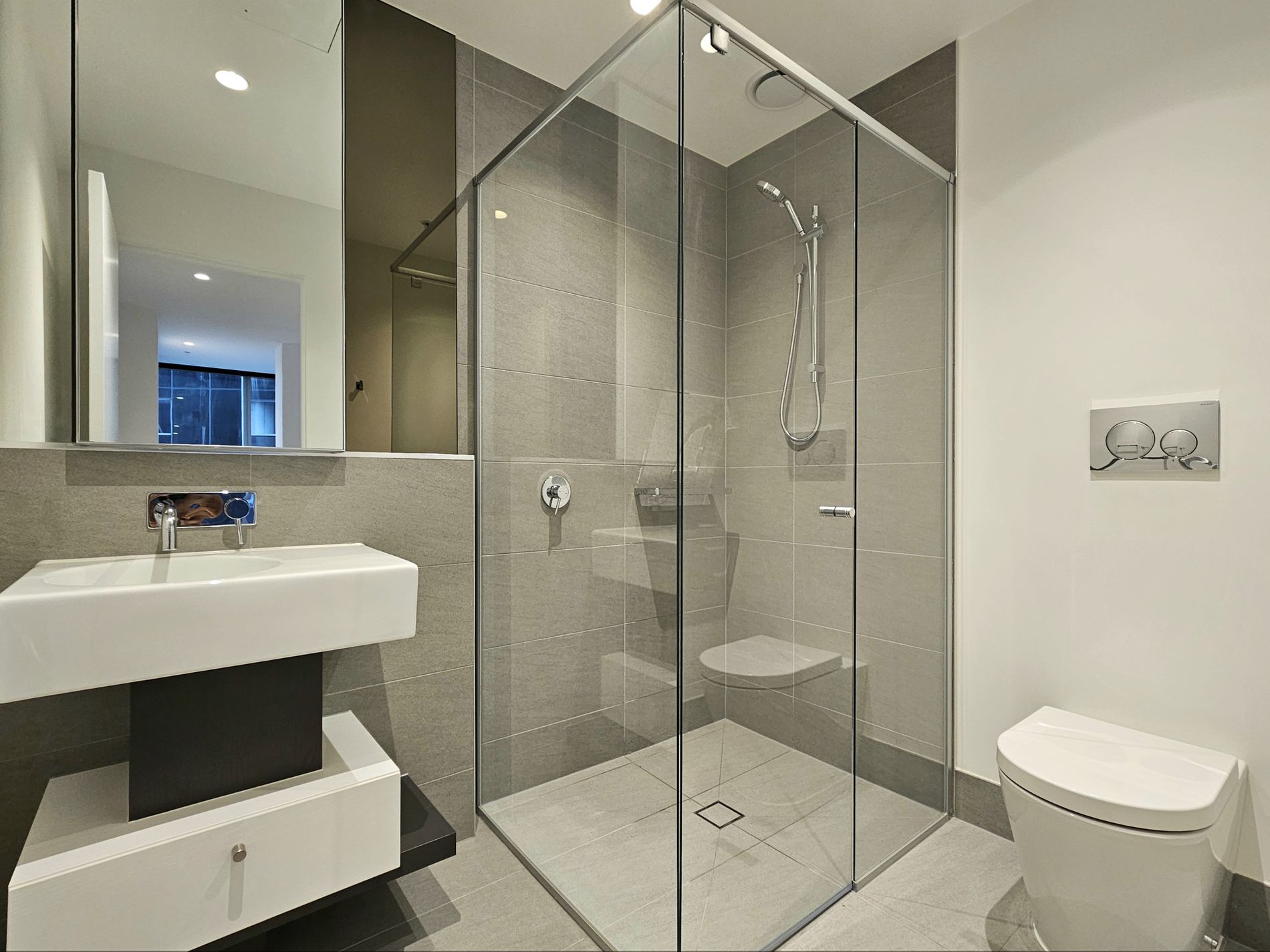 2404 / 260 Spencer Street, Melbourne