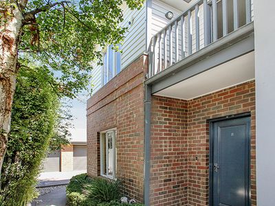 8/181 Melbourne Road, Williamstown