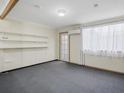 3 / 39 Sorell Street, George Town