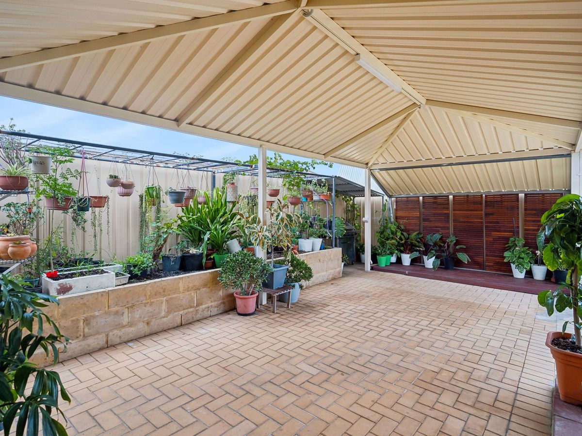 56 Cheltenham Loop, Bertram