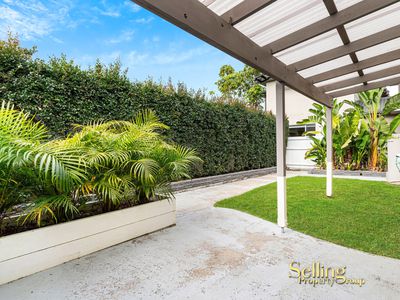 2 / 6 Brookside Road, Labrador