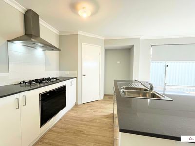 30 Siesta Way, Madora Bay