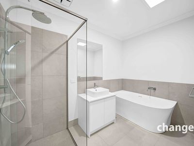 8 Damiana Avenue, Clyde North