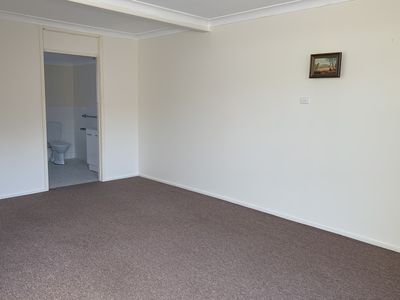 3 / 70 Peterborough Avenue, Lake Illawarra