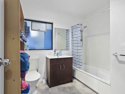 2 Mary Keane Lane, Parakai