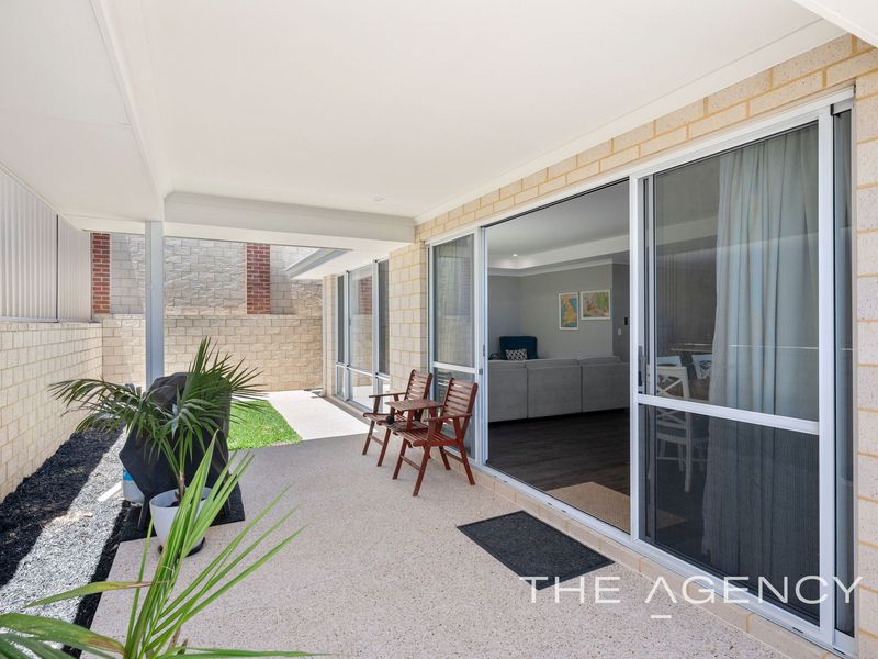 21 Rakitno Close, Lake Coogee