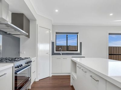 18 Caucasus Street, Truganina