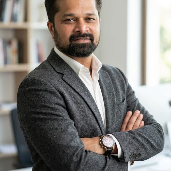 Ravi Siror