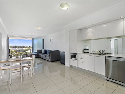 309 / 2 East Quay Drive, Biggera Waters