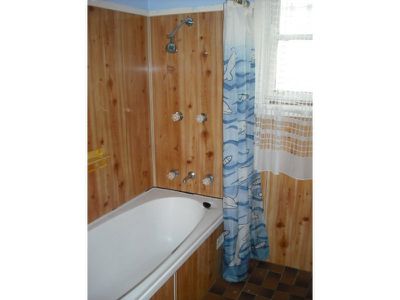 6 Stanley Street, Farmborough Heights