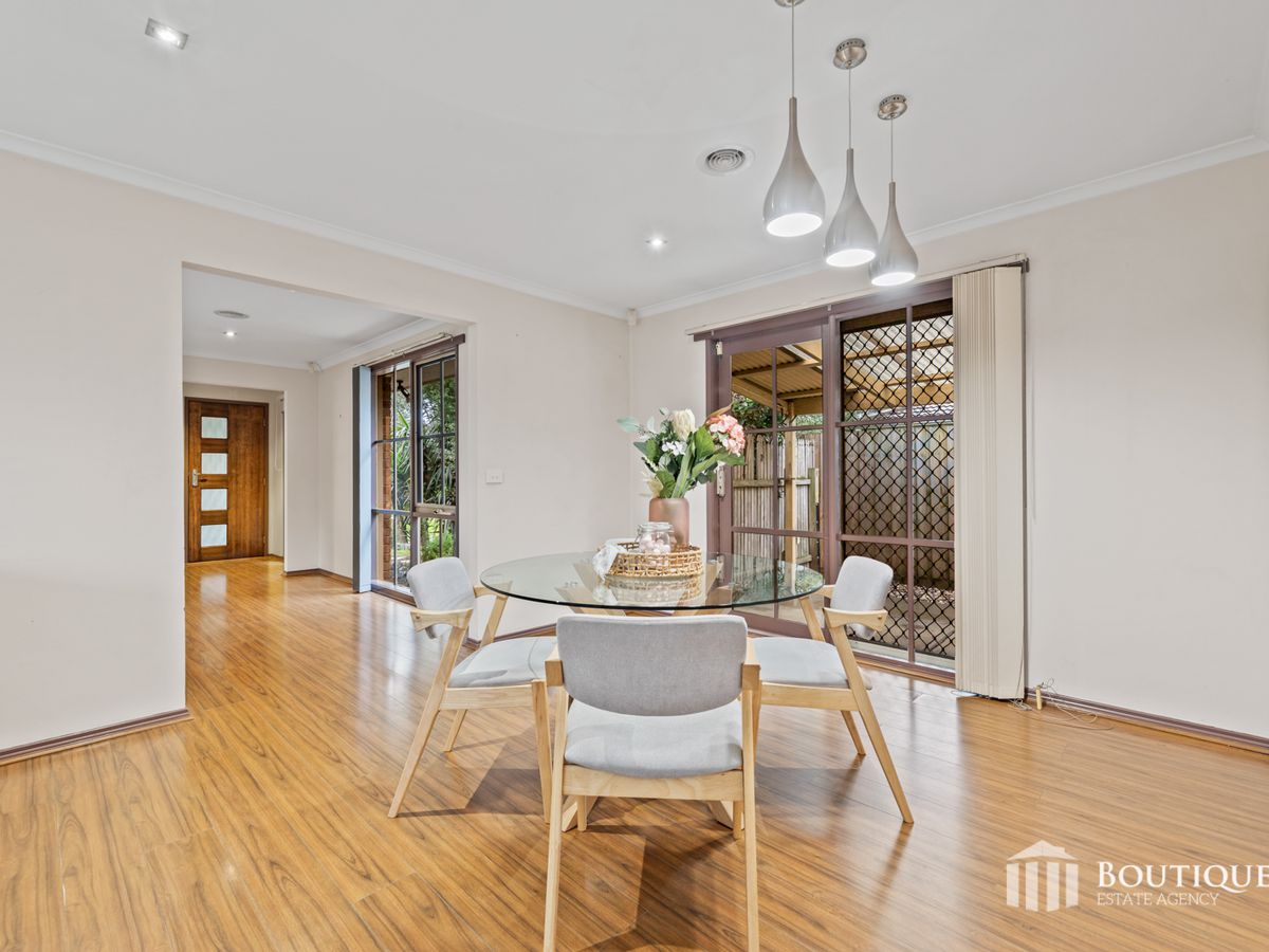 17 Francine Court, Narre Warren