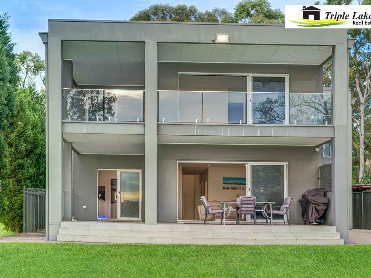12 Gordon Avenue, Summerland Point