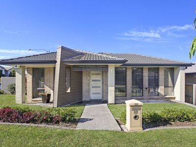 17 Mcintyre Circuit, Middleton Grange