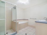 232 Guineas Creek Road, Elanora