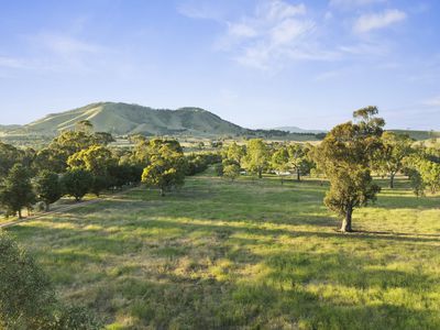 454 Howes Creek Road, Mansfield