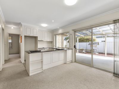 13 / 27 Short Street, Millicent