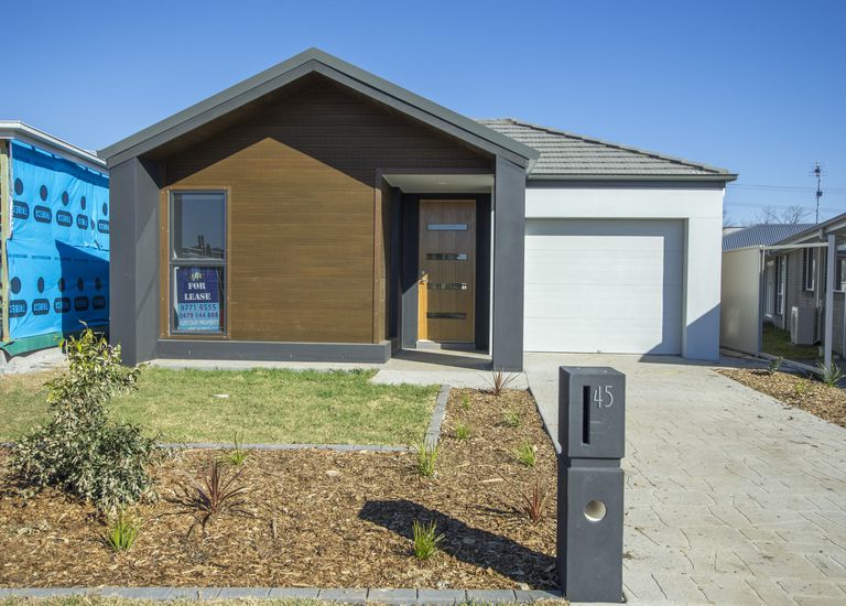 45 Barrett St, Gregory Hills
