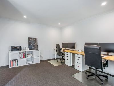 10 Maddox Street, Hilbert