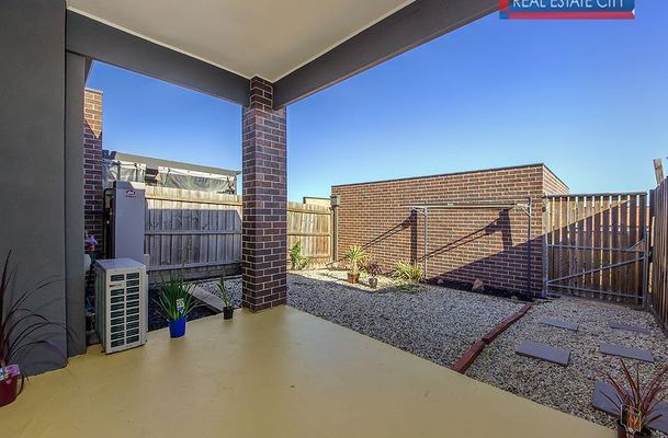 10 Prism Walk, Epping