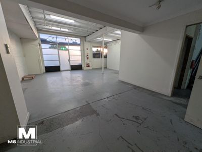 8 / 1209-1303A Botany Road, Mascot