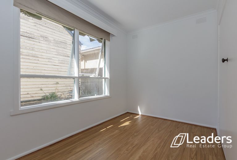5 Mackintosh Road, Wheelers Hill