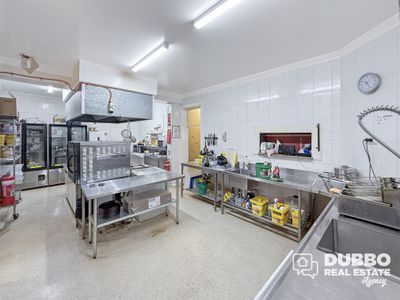 11 Burraway Street, Narromine