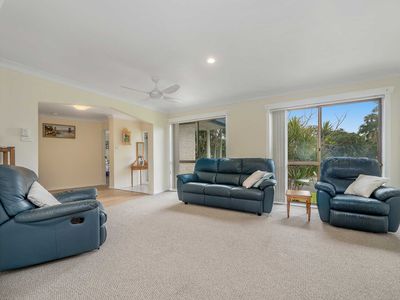 7 Narrogal Court, Ocean Shores