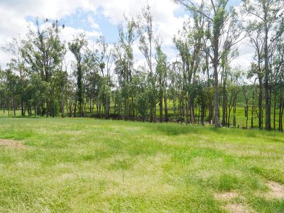 22 / Locke Lane, Nanango