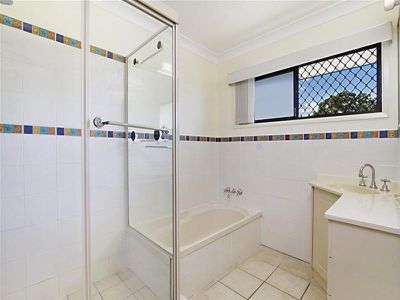 26 Knightsbridge Crescent, Rochedale South
