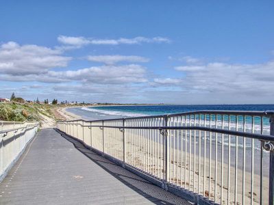 8-19 Malibu Road , Safety Bay
