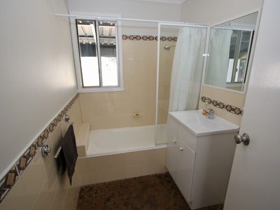 4 Flamingo Avenue, Hawks Nest