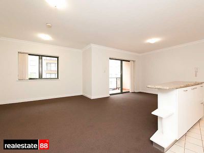 17 / 110 Mounts Bay Road, Perth