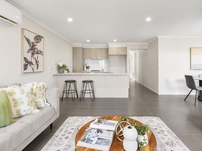 38 Straw Flower Circuit, Greenvale