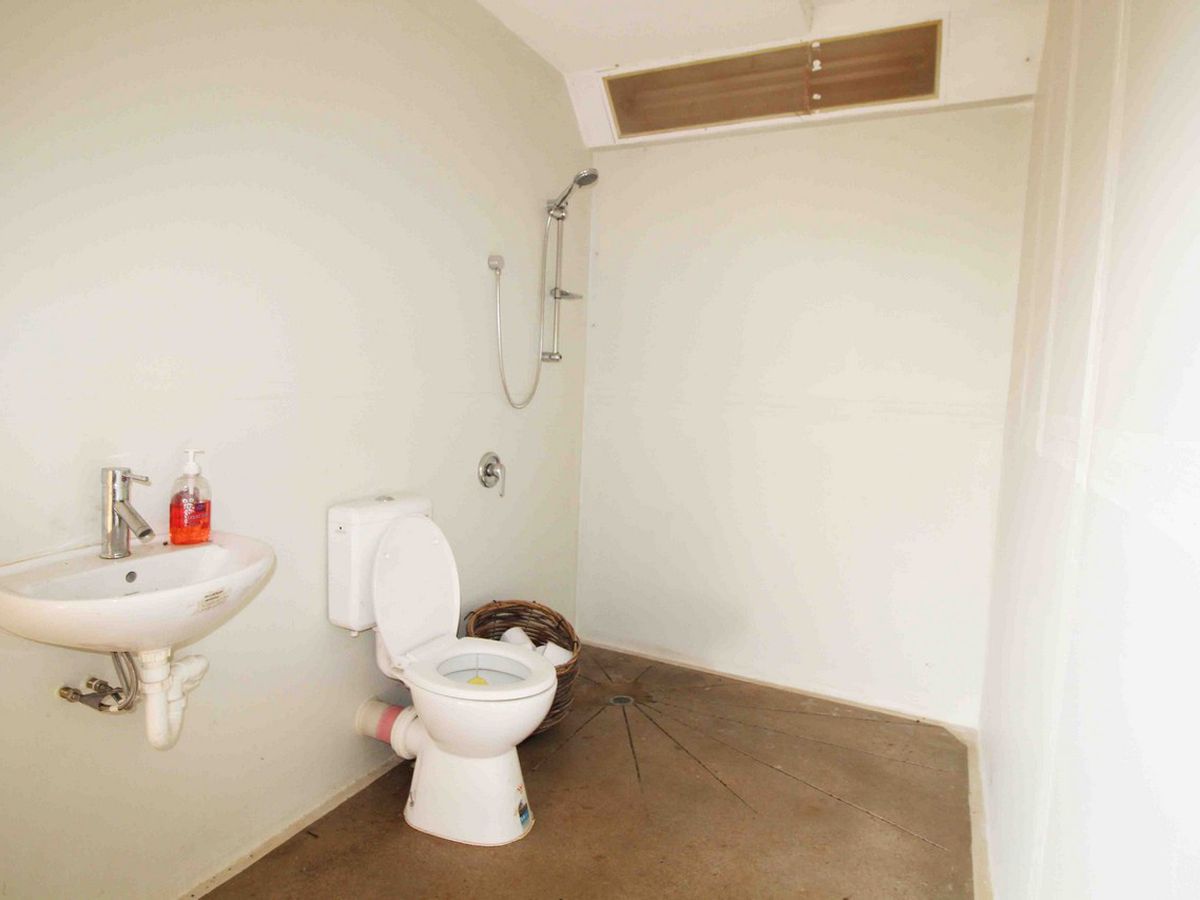 8 TOSTEVIN STREET, Tolga