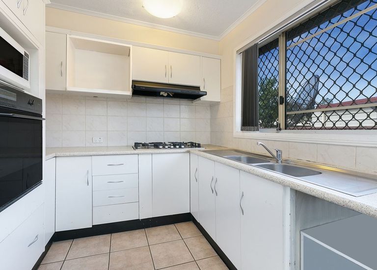 15 Southdown Street, Miller