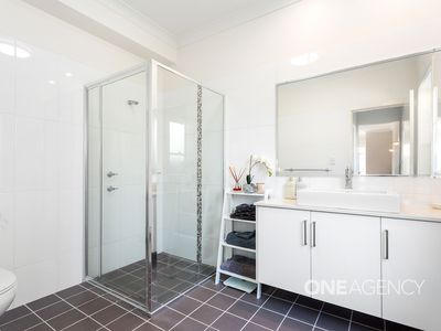 4 Pambula Street, Tullimbar