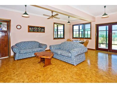 73 Alperton Road, Burbank