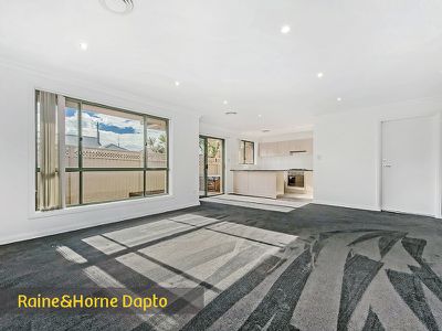 2 / 18 Charles Road, Towradgi