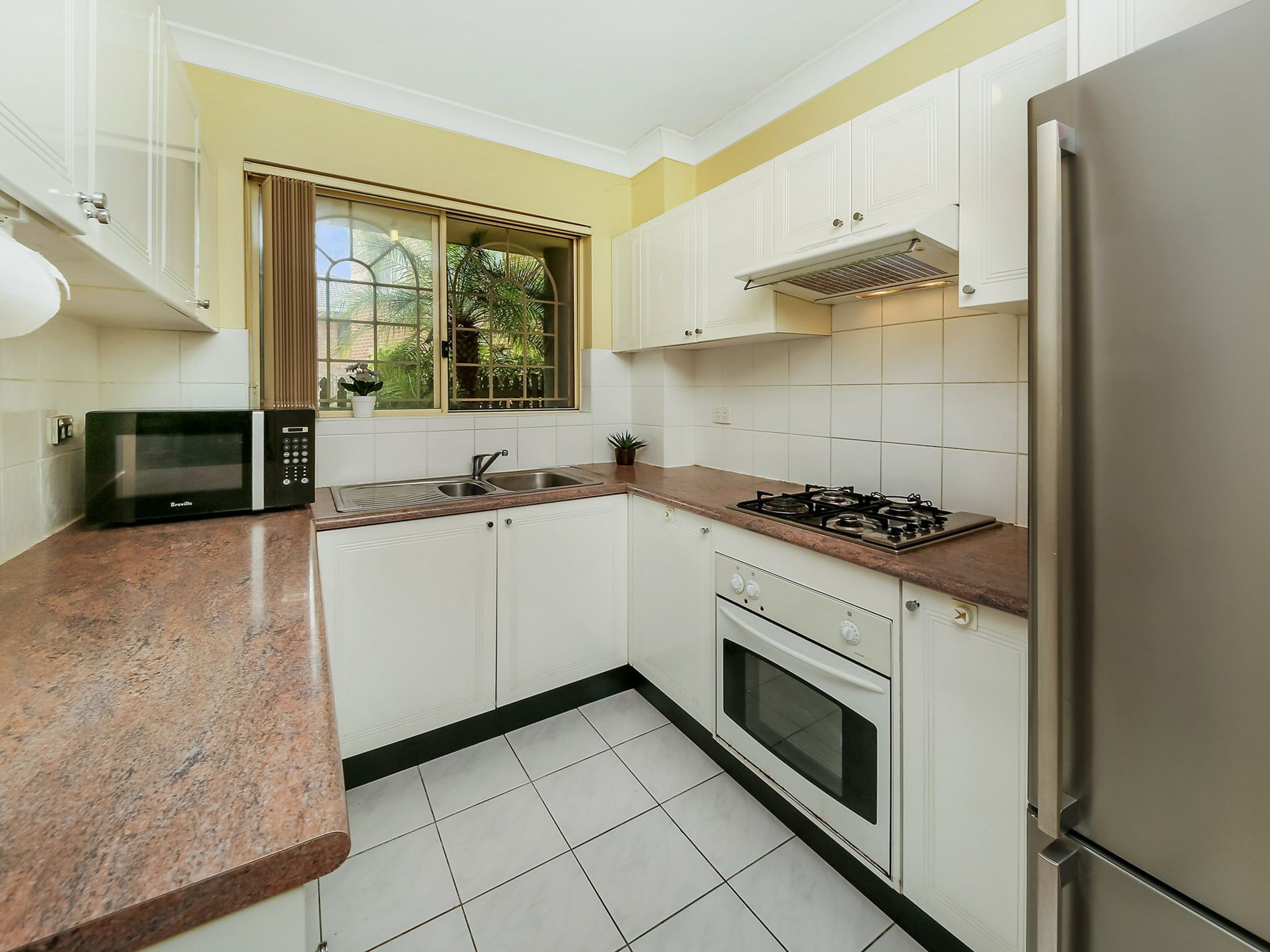 9 / 158-160 Harrow Road, Kogarah
