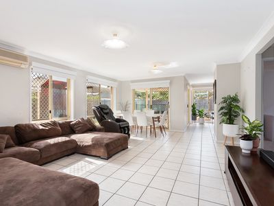 16 Springvale Place, Carina