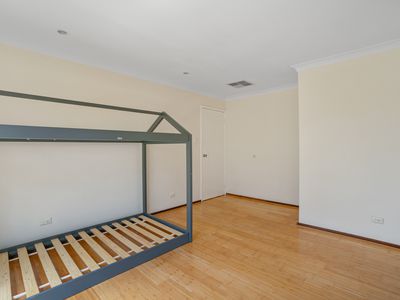12 Pinedale Way, Safety Bay
