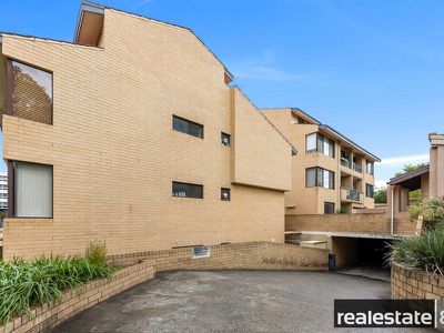 19 / 35 Goderich, East Perth